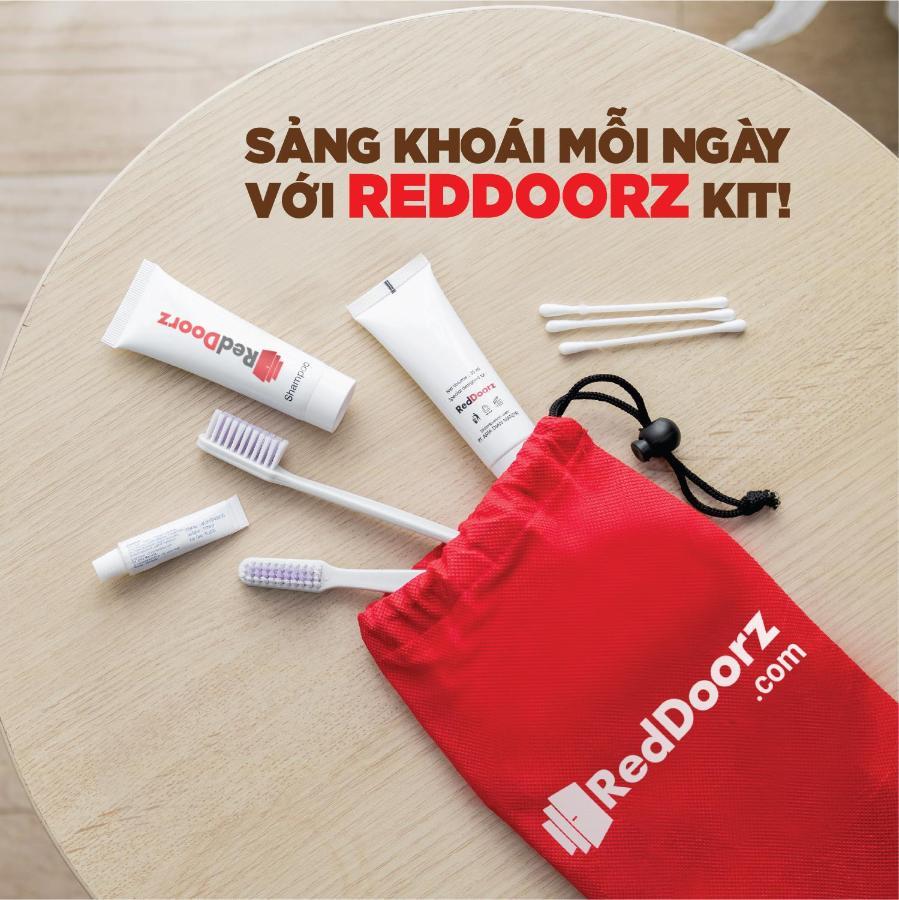 Reddoorz Premium Cloud 9 An Nhon Hotel Ho Chi Minh-staden Exteriör bild