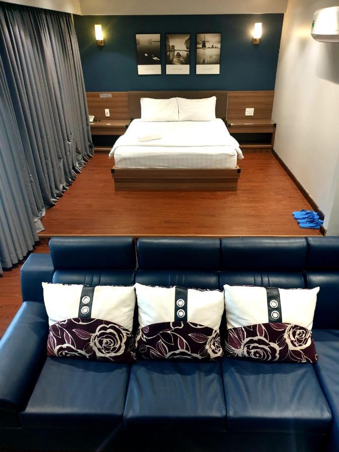 Reddoorz Premium Cloud 9 An Nhon Hotel Ho Chi Minh-staden Exteriör bild